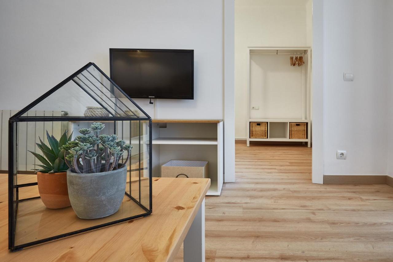 Ferienwohnung Bbarcelona Calabria Flat Exterior foto